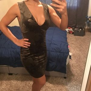 Windsor Olive Green Velvet Dress size Medium